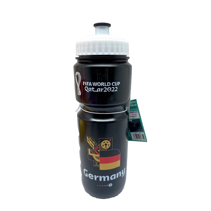 فيفا 2022 - زجاجة مياه رياضية 700 مل شعار المانيا