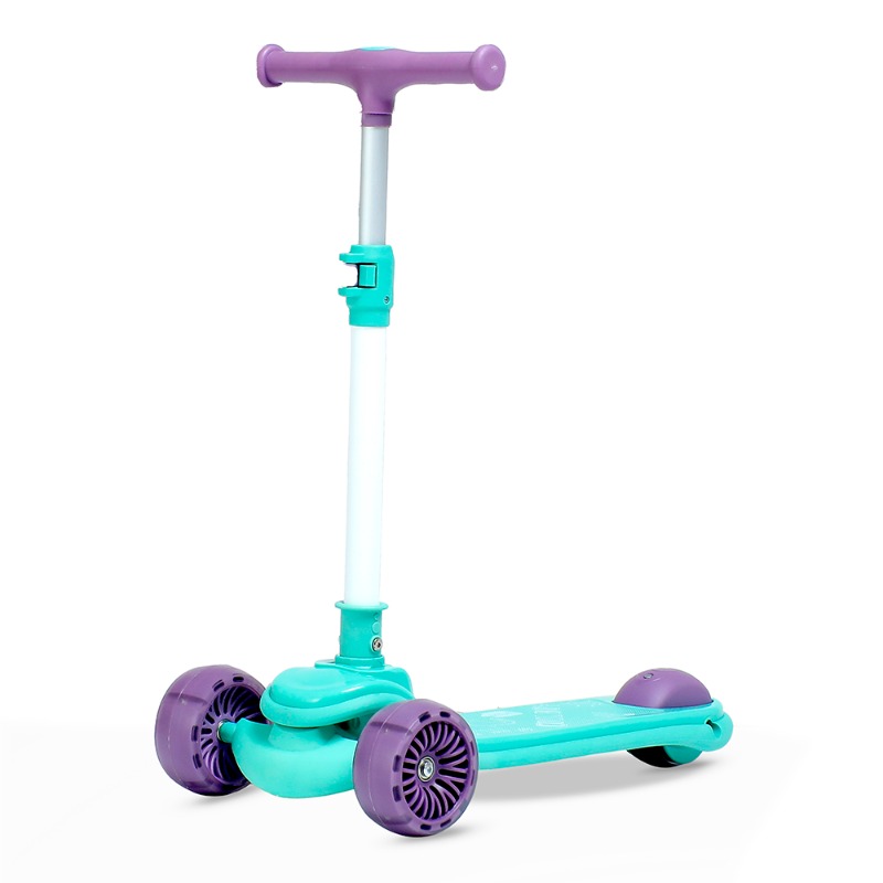 سكوتر فيرست ستيب ثلاث عجلات قابل للطي