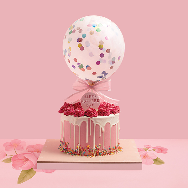 غليز - كيكة البالون بعبارة هابي موذرس داي