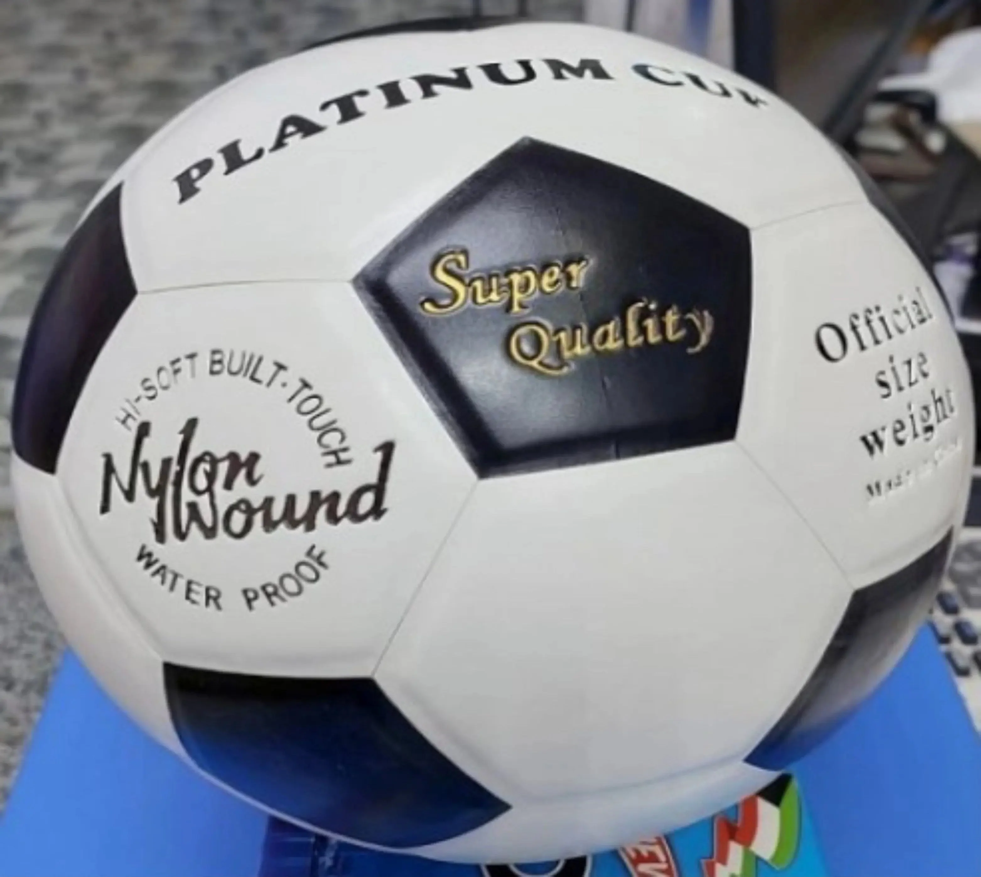 كرة قدم عالية الجودة للأطفال والكبار