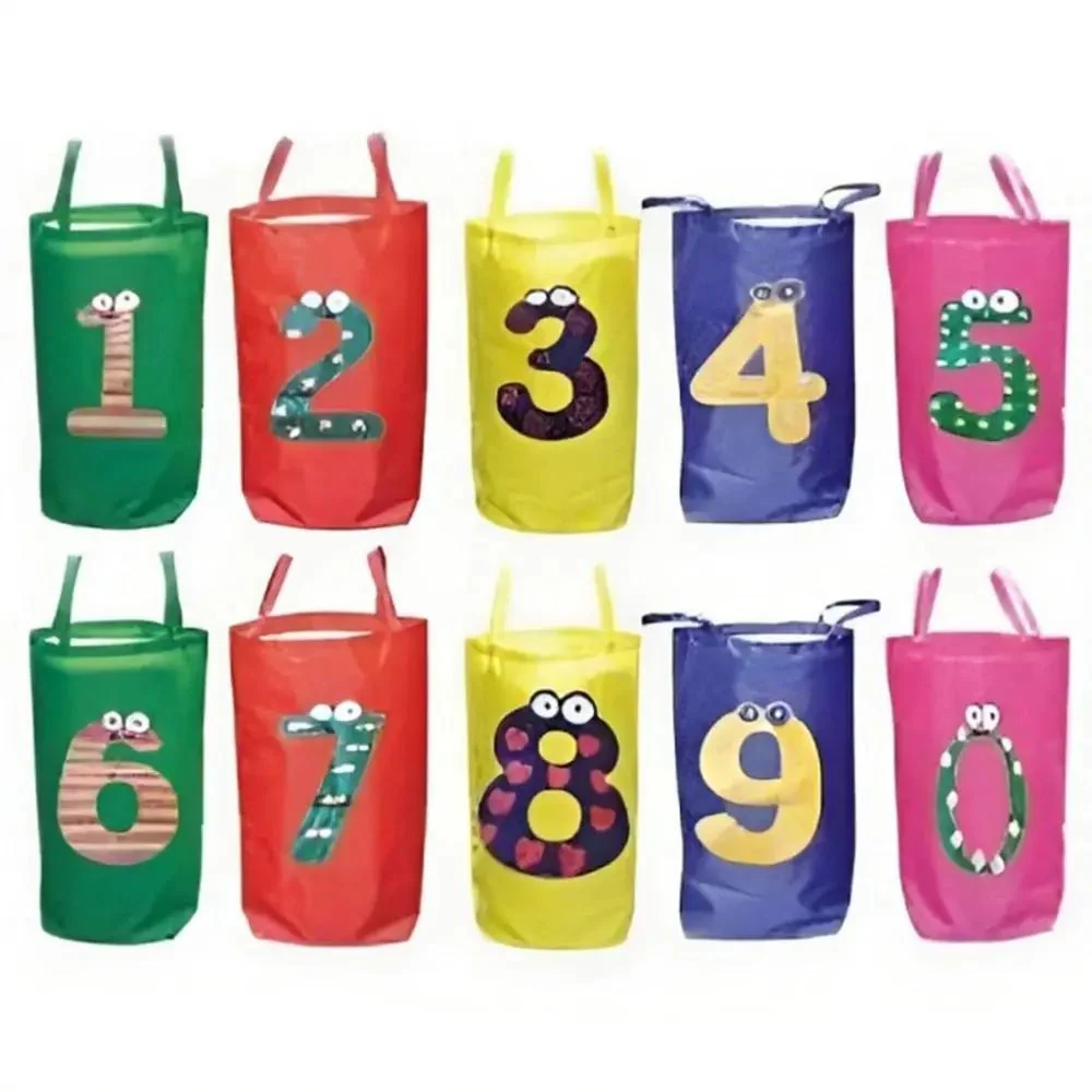 مجموعة أكياس القفز مع أرقام البداية للأطفال