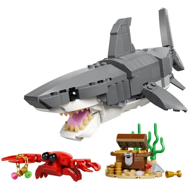 LEGO CREATOR FIERCE SHARK WITH A TREASURE CHEST