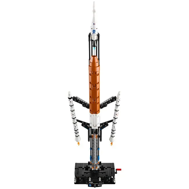 LEGO TECHNIC NASA ARTEMIS SPACE LAUNCH SYSTEM ROCKET