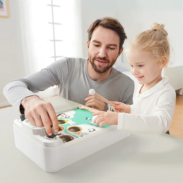 Top Bright Penguin Snowball Desktop Game