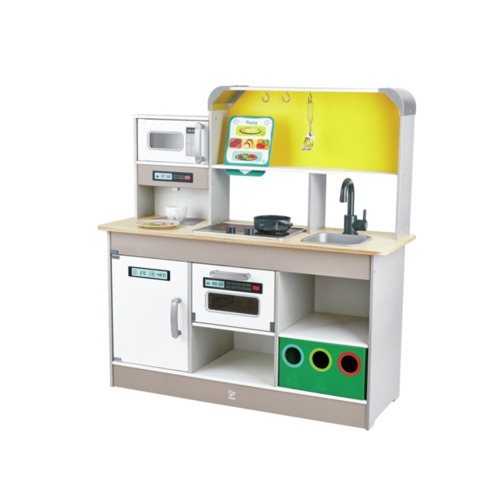 HAPE DELUXE KITCHEN PLAYSET WITH FAN FRYER