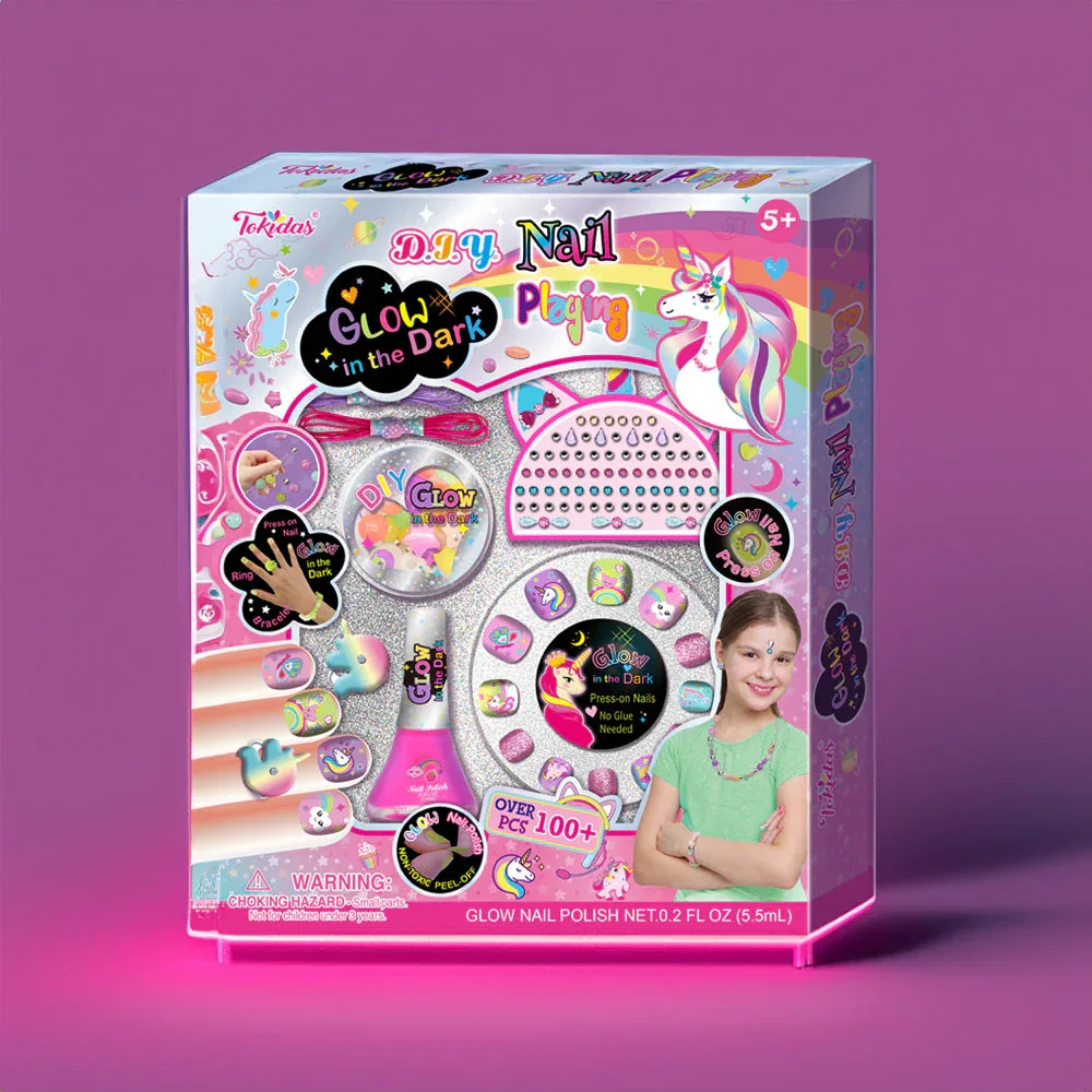 Diy Nail Playing Glow in the Dark