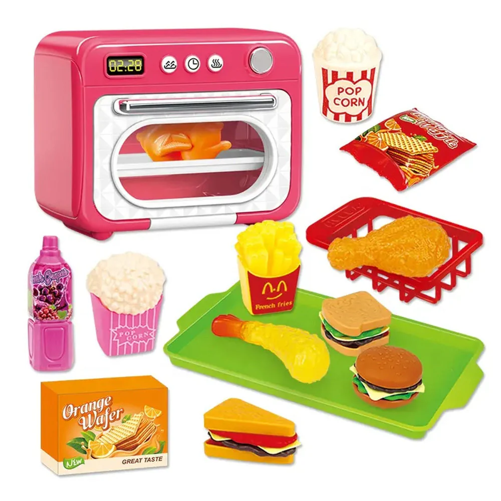 لعبة مطبخ صغيرة مع ميكروويف